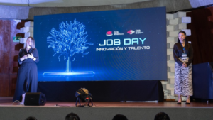 La gestión de talento ha experimentado una profunda transformación y se enfrenta a nuevos desafíos marcados por la automatización, la digitalización y la evolución del trabajo. Según el Foro Económico Mundial, hacia 2030 el 22% de los empleos actuales cambiará drásticamente, dando paso a 170 millones de nuevos puestos, mientras 92 millones serán desplazados.