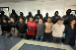 Un juez aceptó el pedido de Fiscalía y dictó prisión preventiva contra 39 de 40 personas detenidas por la Policía Nacional, tras operar un call center desde donde realizarían presuntas extorsiones a través de aplicaciones de préstamos.