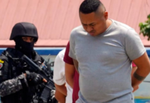 Este 20 de junio se conoció la fuga de Rolando Federico Gómez Quinde, alias “Fede”, de la Penitenciaría del Litoral, donde se encontraba recluido desde inicios de año. El hecho generó una inmediata reacción del presidente Daniel Noboa, quien lo calificó como “traición” y anunció medidas contundentes contra los responsables.