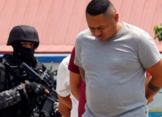 Este 20 de junio se conoció la fuga de Rolando Federico Gómez Quinde, alias “Fede”, de la Penitenciaría del Litoral, donde se encontraba recluido desde inicios de año. El hecho generó una inmediata reacción del presidente Daniel Noboa, quien lo calificó como “traición” y anunció medidas contundentes contra los responsables.