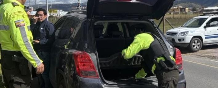 Con el objetivo de fortalecer la seguridad ciudadana y prevenir delitos, el Distrito de Policía Guano-Penipe ejecutó una serie de operativos durante la última semana, abarcando zonas urbanas, rurales y puntos estratégicos de alta circulación.