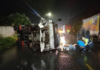 Ambato vivió una noche marcada por la tragedia en las vías. En apenas unas horas, dos siniestros de tránsito registrados en distintas parroquias del cantón, dejaron un saldo de tres personas heridas, movilizando a los cuerpos de emergencia y poniendo en evidencia los riesgos persistentes del transporte en zonas rurales y periféricas.