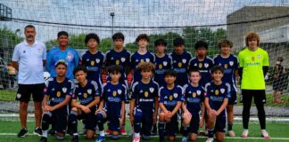 Mathias Cabrera, talentoso futbolista nacido en 2011 en Riobamba, Ecuador, se ha convertido en un verdadero orgullo para su tierra natal. Con apenas 14 años, este joven deportista se perfila como una de las grandes promesas del fútbol ecuatoriano en el exterior. Hijo de padres ecuatorianos su padre oriundo de Pasaje, El Oro, y su madre de El Carmen, Manabí— Mathias reside junto a su familia en New Jersey, Estados Unidos, desde hace 9 años.