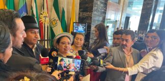 En el ejercicio del rol fiscalizador, los asambleístas Mariana Yumbay y Alex Toapanta mantuvieron un diálogo con los medios de comunicación, donde informaron las acciones a realizar en el marco de sus competencias como legisladores electos por el pueblo ecuatoriano.