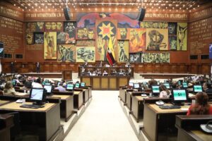 Asamblea aprueba reforma que permite bases militares extranjeras en Ecuador.