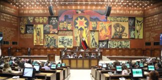 Asamblea aprueba reforma que permite bases militares extranjeras en Ecuador.