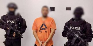 En un nuevo golpe contra el círculo íntimo del prófugo José Adolfo Macías, alias Fito, líder de la banda criminal Los Choneros, la Policía Nacional y la Fiscalía ejecutaron un amplio operativo este lunes 2 de junio, que terminó con la captura de seis de sus familiares.