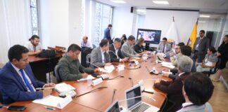 En la sesión No. 003, la Comisión de Garantías Constitucionales de la Asamblea Nacional decidió, con diez votos a favor, iniciar un proceso de fiscalización y control político sobre los contratos vinculados a las termoeléctricas en el país.