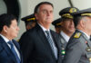 La Fiscalía General de Brasil, liderada por el fiscal Paulo Gonet, ha presentado ante la Corte Suprema su petición de condena contra el expresidente Jair Bolsonaro y siete altos cargos de su Gobierno. Se les imputan cinco delitos graves, entre ellos intento de golpe de Estado, organización criminal armada y tentativa de abolición violenta del estado democrático de derecho.