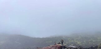 Un aluvión de gran magnitud arrasó esta mañana parte del sector El Tambo, en el cantón Quijos, provincia de Napo, dejando viviendas destruidas y al menos dos personas desaparecidas, según confirmó la Secretaría de Gestión de Riesgos.
