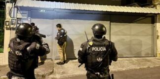 La madrugada del lunes 28 de julio de 2025, la Fiscalía General del Estado, en coordinación con la Policía Nacional, ejecutó 12 allanamientos en las provincias de Pichincha, Guayas y Bolívar, dentro de la investigación del denominado Caso Apagón, que indaga un supuesto delito de peculado vinculado a contratos de generación eléctrica.