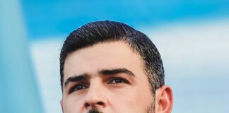 Con un tono desafiante y directo, el alcalde de Guayaquil, Aquiles Álvarez, respondió a las críticas surgidas en redes sociales por el cierre temporal de una vía en el sector de Urdesa, utilizado para un evento de actividades físicas y recreativas. La frase “¡Piteamos, piteamos!” fue el sello de su mensaje, pronunciado durante una rueda de prensa en la que defendió la gestión municipal.