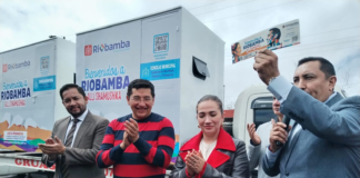 En un paso hacia la formalización del transporte interprovincial, la ciudad de Riobamba fue escenario el 9 de julio, de un acto simbólico y trascendental: la entrega oficial de los sellos de seguridad que impedirán el embarque informal en unidades que no ingresen al Terminal Terrestre.