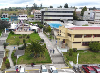 En reconocimiento a su trayectoria en el campo de la investigación, la innovación y la preservación de los saberes ancestrales, la Universidad Estatal de Bolívar (UEB) fue oficialmente incorporada como Miembro Pleno de la Red Ecuatoriana Universitaria de Vinculación con la Sociedad (REUVIC), mediante resolución adoptada el pasado 25 de junio de 2025.