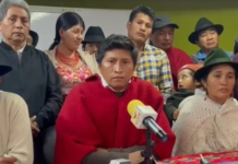 A pocos días del VIII Congreso de la Confederación de Nacionalidades Indígenas del Ecuador (Conaie), una nueva figura política irrumpe con fuerza en el escenario indígena nacional. Fernando Guamán, actual presidente de la Confederación del Movimiento Indígena de Chimborazo (COMICH), ha oficializado su candidatura para la presidencia de la Conaie, con el respaldo de las bases de su provincia y en abierta confrontación con la reelección de Leónidas Iza, actual líder de la organización.