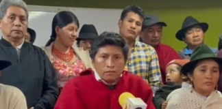 A pocos días del VIII Congreso de la Confederación de Nacionalidades Indígenas del Ecuador (Conaie), una nueva figura política irrumpe con fuerza en el escenario indígena nacional. Fernando Guamán, actual presidente de la Confederación del Movimiento Indígena de Chimborazo (COMICH), ha oficializado su candidatura para la presidencia de la Conaie, con el respaldo de las bases de su provincia y en abierta confrontación con la reelección de Leónidas Iza, actual líder de la organización.