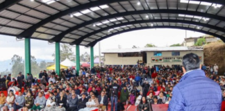 En un ambiente de apertura y participación, la Prefectura de Bolívar, liderada por el prefecto Aníbal Coronel Monar y la viceprefecta María Elena Coles, llevó a cabo este 16 de julio, el evento oficial de Rendición de Cuentas 2024 en la comunidad de San Juan de Llullundongo.