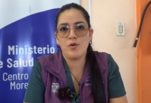 Con el fin de proteger a la población vulnerable ante las actuales variantes del COVID-19, el Distrito de Salud de Pastaza inició en junio una campaña de vacunación estacional que se extenderá hasta diciembre de 2025. Así lo informó Ruth Peñaranda, responsable del programa de inmunización, quien destacó que el virus aún sigue provocando fallecimientos, por lo que la prevención sigue siendo una prioridad sanitaria.