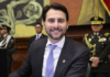 El martes 8 de julio de 2025, el presidente de la Asamblea Nacional, Niels Olsen, confirmó que “ocho personas fueron desvinculadas y tres presentaron sus renuncias” debido a posibles casos de nepotismo. La declaración la dio en una entrevista con Ecuador TV. Afirmó que las salidas se concretaron tras detectar vínculos familiares entre legisladores y personal contratado.