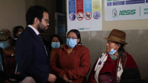 En ediciones anteriores, este medio de comunicación ha puesto en evidencia la crítica situación que vive el Hospital General del IESS en Riobamba: falta de medicamentos, escasez de insumos, demoras en atención y un sistema de salud colapsado que afecta directamente a miles de afiliados.