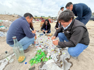 La Intendencia General de Policía de Chimborazo, en coordinación con las Comisarías de Chunchi, Colta, Guamote y Chambo, llevó a cabo el fin de semana pasado, la destrucción de productos decomisados durante recientes operativos de control.