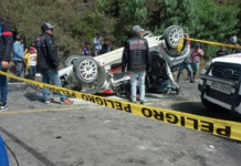 Durante la etapa ambateña de la Vuelta a la República – Rally Ecuador, un vehículo de competición perdió el control en el ingreso al sector de Aguaján y se estrelló contra una estructura cercana, donde un grupo de aficionados seguía la carrera.