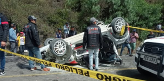 Durante la etapa ambateña de la Vuelta a la República – Rally Ecuador, un vehículo de competición perdió el control en el ingreso al sector de Aguaján y se estrelló contra una estructura cercana, donde un grupo de aficionados seguía la carrera.