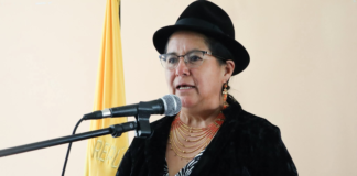 Un simple error en una transacción bancaria, que en otras circunstancias podría haberse resuelto de manera privada y discreta, se ha convertido en un foco de atención en la provincia de Cotopaxi y más allá, debido a la denuncia pública realizada por la prefecta Lourdes Tibán.
