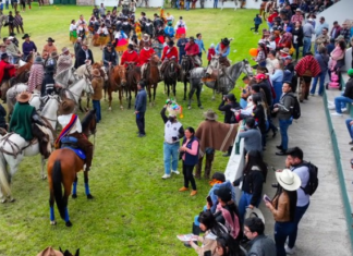 Riobamba fue el escenario de una auténtica fiesta cultural y deportiva este sábado 12 de julio, cuando la Prefectura de Chimborazo, bajo el liderazgo de Hermel Tayupanda, organizó el Rodeo Provincial 2025 en el Recinto Ferial de Macají.
