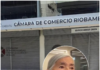 La mañana del 16 de julio, frente a la sede de la Cooperativa de Ahorro y Crédito Cámara de Comercio de Riobamba, no había pancartas ni megáfonos, solo silencio, que carga décadas de trabajo, sacrificio y confianza depositados por socios, muchos de ellos adultos mayores, que hoy no pueden acceder al dinero que han ahorrado durante toda su vida.