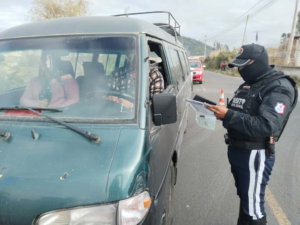 Operativos ejecutados este fin de semana, en distintos sectores de Riobamba evidenció la magnitud del problema, vehículos sin los permisos necesarios, conductores no autorizados y condiciones de circulación que ponen en riesgo la vida de los ciudadanos.