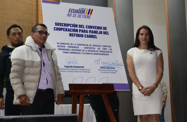 El Ministerio de Ambiente, Agua y Transición Ecológica del Ecuador, liderado por la ministra María Luisa Cruz, suscribió un importante convenio con nueve comunidades de la Sierra Centro para el manejo del Refugio Carrel, ubicado en la emblemática Reserva de Producción de Fauna Chimborazo.