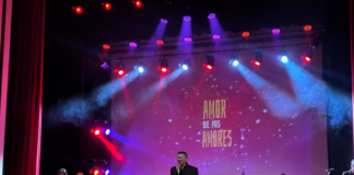 El pasado 24 de julio, el Teatro León se llenó de nostalgia, emoción y arte con el concierto “Amor de mis amores”, una velada dedicada a los sentimientos, los recuerdos y el romance. El evento, que inició a las 19H00, tuvo como figura central al cantante Will Erivoza, quien conquistó al público con su interpretación de canciones románticas clásicas y melodías contemporáneas.