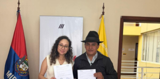 En los cantones de Riobamba, Alausí, Guamote, Guano, Colta y Penipe, cerca de 1,000 adultos mayores en situación vulnerable comenzarán a recibir atención integral gracias a la firma de diez convenios de cooperación entre el Ministerio de Inclusión Económica y Social (MIES), gobiernos autónomos descentralizados y organizaciones comunitarias.
