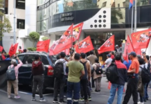 La ministra de Trabajo, Ivonne Núñez, firmó el 25 de julio de 2025 el Acuerdo Ministerial MDT-2025-082 con el que se expidió el Reglamento de Organizaciones Laborales para el Ejercicio del Derecho de Libertad y Autonomía Sindical.