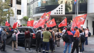 La ministra de Trabajo, Ivonne Núñez, firmó el 25 de julio de 2025 el Acuerdo Ministerial MDT-2025-082 con el que se expidió el Reglamento de Organizaciones Laborales para el Ejercicio del Derecho de Libertad y Autonomía Sindical.