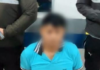 La Policía Nacional del Ecuador, a través del Distrito Chillanes, informó sobre la aprehensión de un ciudadano por presunta tenencia ilegal de sustancias sujetas a fiscalización. El hecho se registró el jueves 3 de julio de 2025, alrededor de las 18h00, durante un operativo móvil de control y prevención del delito ejecutado en el sector Santa Rosa de Agua Clara, cantón Chillanes, provincia de Bolívar.