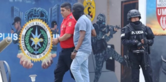 Las autoridades han logrado comprobar que las estructuras delictivas de los Choneros y Chonekillers infiltraron a sus miembros en municipios, especialmente, en agencias de tránsito.