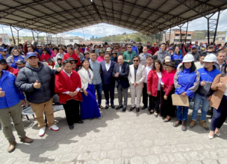El viernes 4 de julio de 2025, el cantón Colta fue escenario de un acto simbólico que marca un hito en el fortalecimiento de la infraestructura energética de Chimborazo. Con la colocación de la primera piedra, se dio inicio a la construcción de la nueva Agencia de la Empresa Eléctrica Riobamba S.A. (EERSA), una obra que promete mejorar significativamente la calidad del servicio eléctrico en esta zona.