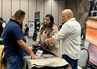 Del 11 al 13 de julio de 2025, el Centro de Exposiciones Ambato abre sus puertas para acoger la décimo tercera edición de la Feria Internacional de Calzado y Componentes del Ecuador (FICCE), un evento clave para el sector productivo nacional.
