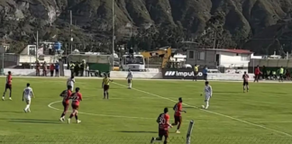 El duelo correspondiente a la quinta fecha del Grupo B del torneo provincial de Segunda Categoría, se disputó en el estadio Timoteo Machado ante una buena presencia de aficionados, que salieron con un semblante opaco por rendimiento del “Ciclón” ante Star Club.