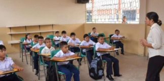 Tras el levantamiento oficial de la alerta de tsunami por parte del Instituto Oceanográfico de la Armada (Inocar), el Ministerio de Educación anunció que a partir del jueves 31 de julio de 2025 se retoman las clases presenciales en las zonas previamente afectadas por la medida preventiva.