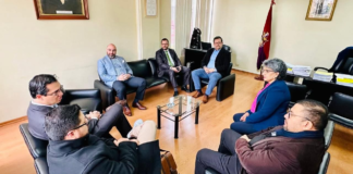Mario Godoy, presidente del Consejo de la Judicatura, recorrió el 9 de julio un emblemático edificio judicial en Riobamba, que ha permanecido en el abandono por más de 14 años, debido a un prolongado litigio con el contratista encargado de su construcción.