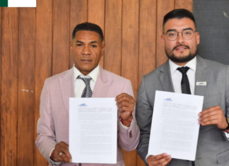 En el marco de la sesión solemne por los 81 años de cantonización, el alcalde de Chunchi, Frantz Joseph, firmó una serie de convenios y cartas de intención que marcarán el inicio de importantes proyectos destinados a fortalecer el desarrollo educativo, económico, de salud e infraestructura del cantón durante el 2025.