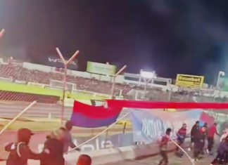 Lo que debía ser una jornada futbolera por los dieciseisavos de final de la Copa Ecuador terminó convirtiéndose en una vergonzosa postal de violencia y descontrol.