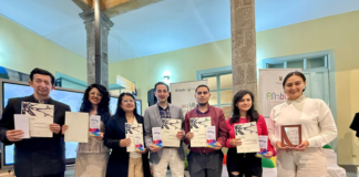 Con el objetivo de fortalecer la participación ciudadana, el pensamiento creativo y la búsqueda de soluciones reales para el territorio, la Municipalidad de Ambato realizó la ceremonia de premiación del Ideathón Ambato 2025, una iniciativa que reunió a ciudadanos comprometidos con el futuro de la ciudad desde distintas áreas del conocimiento y la acción social.