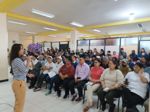 El Centro Comercial Popular La Condamine, ingresa oficialmente a un proceso de mantenimiento que transformará su infraestructura sin interrumpir la dinámica comercial tan necesaria. Una inversión que supera los 412 mil dólares, servirá para corregir estructuras y sistemas de ventilación a más de la cubierta el adecentamiento de servicios higiénicos.