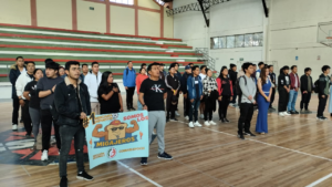 Con entusiasmo, participación activa y un espíritu de camaradería, la Empresa Pública Escuela de Conducción Profesional CONDUESPOCH – EP llevó a cabo la “Primera Gincana de la Integración 2025”, un evento recreativo y formativo que reunió a estudiantes, docentes, personal administrativo, autoridades y ciudadanía en general en el estadio de la ESPOCH, desde las 09h00 del sábado.