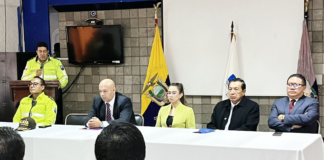 En un acto emotivo y de gran relevancia institucional, este miércoles se llevó a cabo una reunión ampliada entre representantes de la Policía Nacional, la Fiscalía y la Universidad Indoamérica, sede Latacunga, con el objetivo de formalizar su compromiso para la ejecución del proyecto “Alianza por la Justicia”.