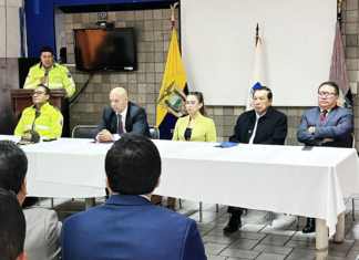 En un acto emotivo y de gran relevancia institucional, este miércoles se llevó a cabo una reunión ampliada entre representantes de la Policía Nacional, la Fiscalía y la Universidad Indoamérica, sede Latacunga, con el objetivo de formalizar su compromiso para la ejecución del proyecto “Alianza por la Justicia”.